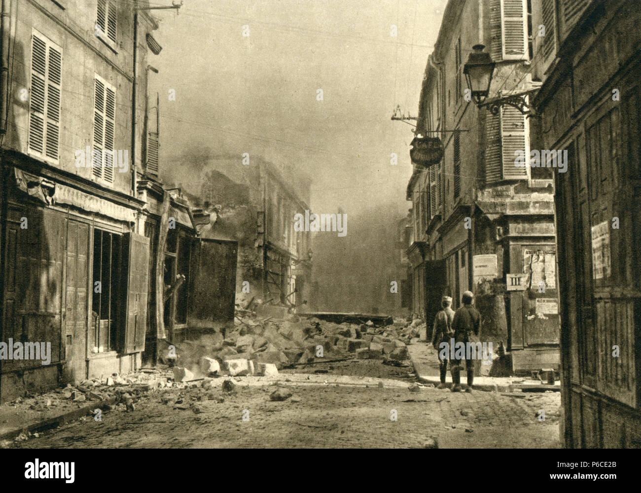 Le macerie, i soldati tedeschi, vormarsch, Soissons, ww1, la prima guerra mondiale, la prima guerra mondiale Foto Stock