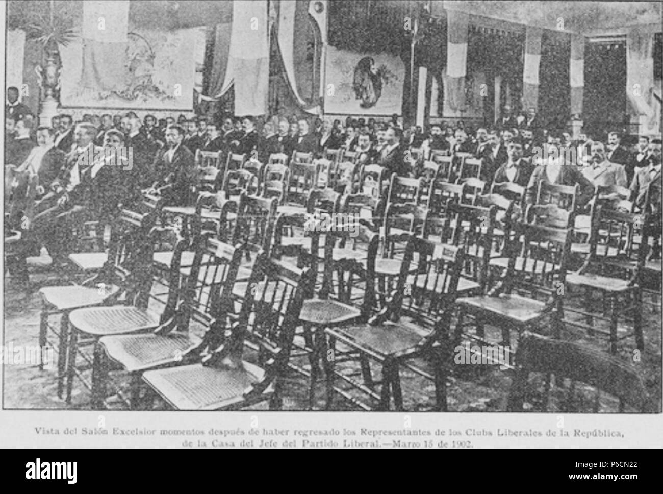 Español: Sesión que declaró a Manuel Estrada Cabrera como jefe del Partido Liberal en 1902. Publicada en La Locomotora revista guatemalteca. 1907 59 La Locomotora 1906 17 Foto Stock