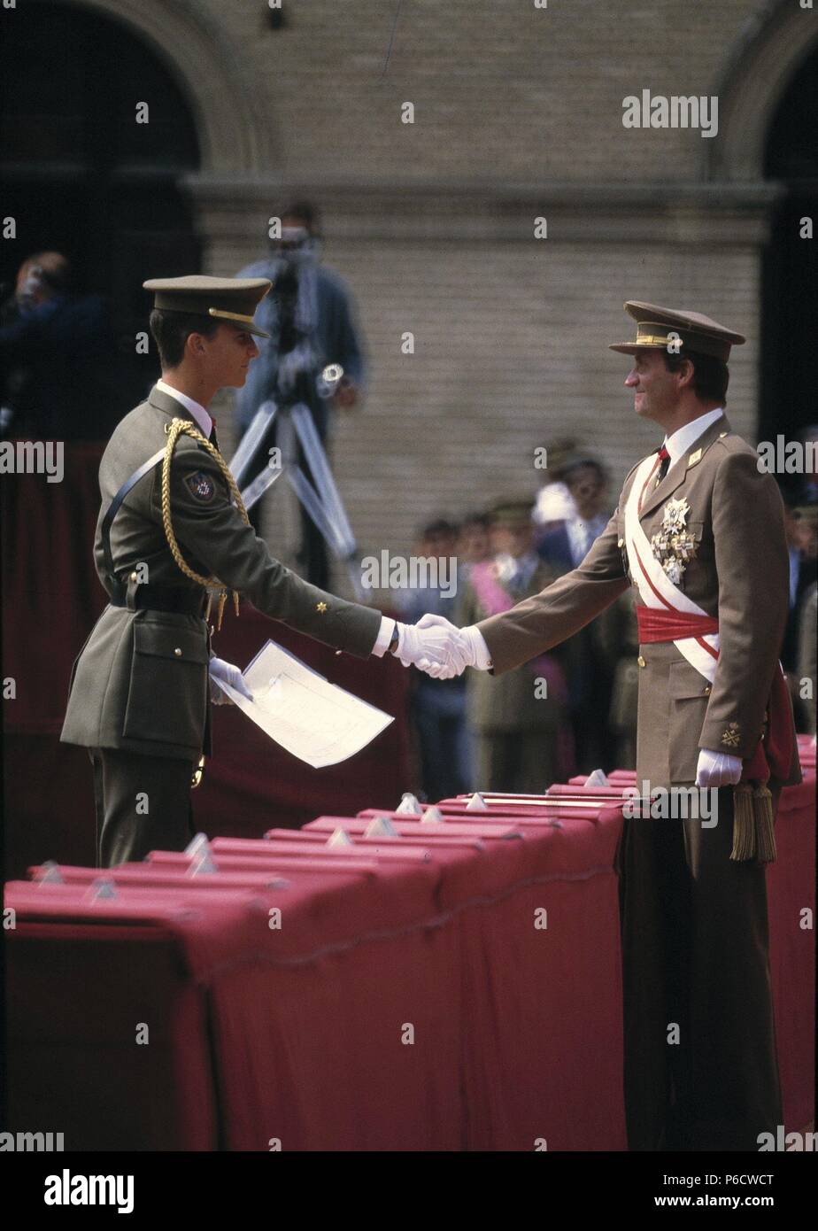 BORBON, Felipe de. PRINCIPE DE ASTURIAS. HIJO DE JUAN CARLOS I Y DE SOFIA DE GRECIA. MADRID 1966. FIN DE SUS ESTUDIOS EN LA ACADEMIA MILITAR DE ZARAGOZA. Foto Stock