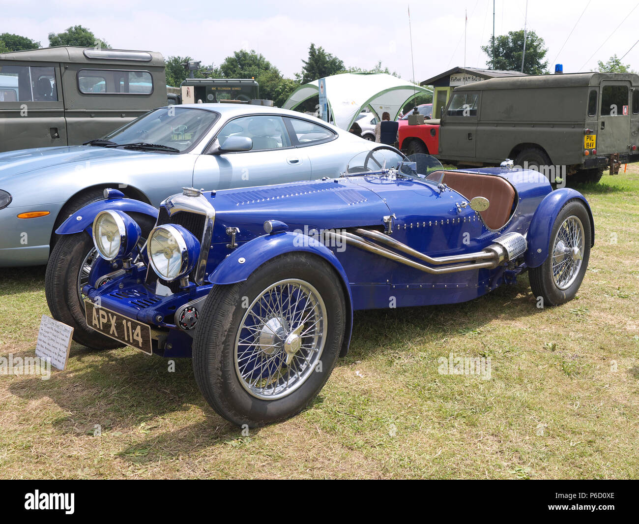 1935 Riley T.T. speciale al Fir Park le ali e le ruote mostrano Foto Stock