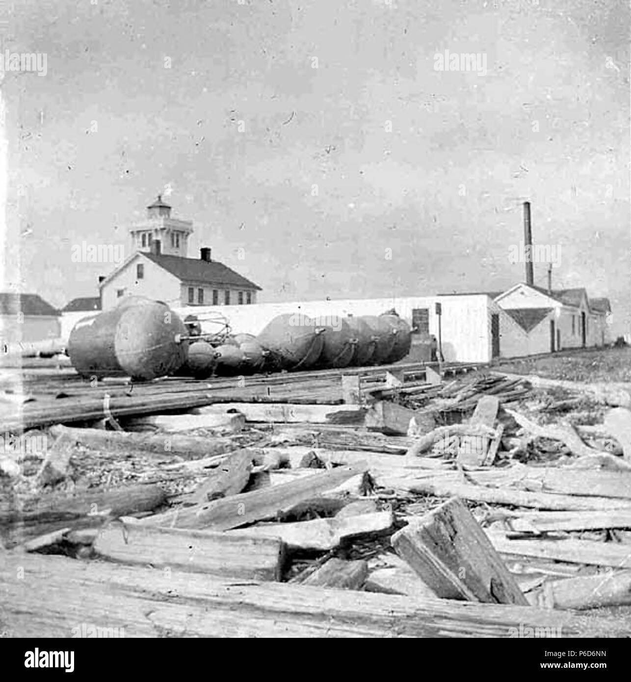 . Inglese: Punto Faro di Wilson, vicino a Port Townsend, Washington, novembre 1897 . Inglese: Testo da Kiehl log: punto luce di Wilson. Port Townsend. Novembre 1897. Album 2.055 soggetti (LCTGM): Registra i soggetti (LCSH): Punto Faro di Wilson (Port Townsend, nello Stato di Washington : 1879-1914; fari--Washington (stato)--Port Townsend; spiagge--Washington (stato)--Port Townsend . 1897 70 Punto Faro di Wilson, vicino a Port Townsend, Washington, novembre 1897 (KIEHL 262) Foto Stock