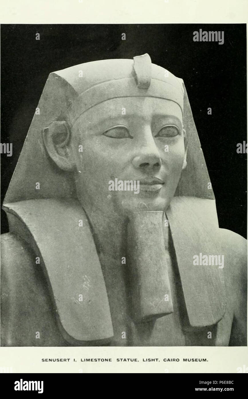 Inglese: Closeup di una statua del faraone Senusret I. calcare, da el-Lisht, XII dinastia, regno di Mezzo, ora al Museo del Cairo. 12 maggio 2014, 12:34:35 75 statua Senusret I Petrie Foto Stock