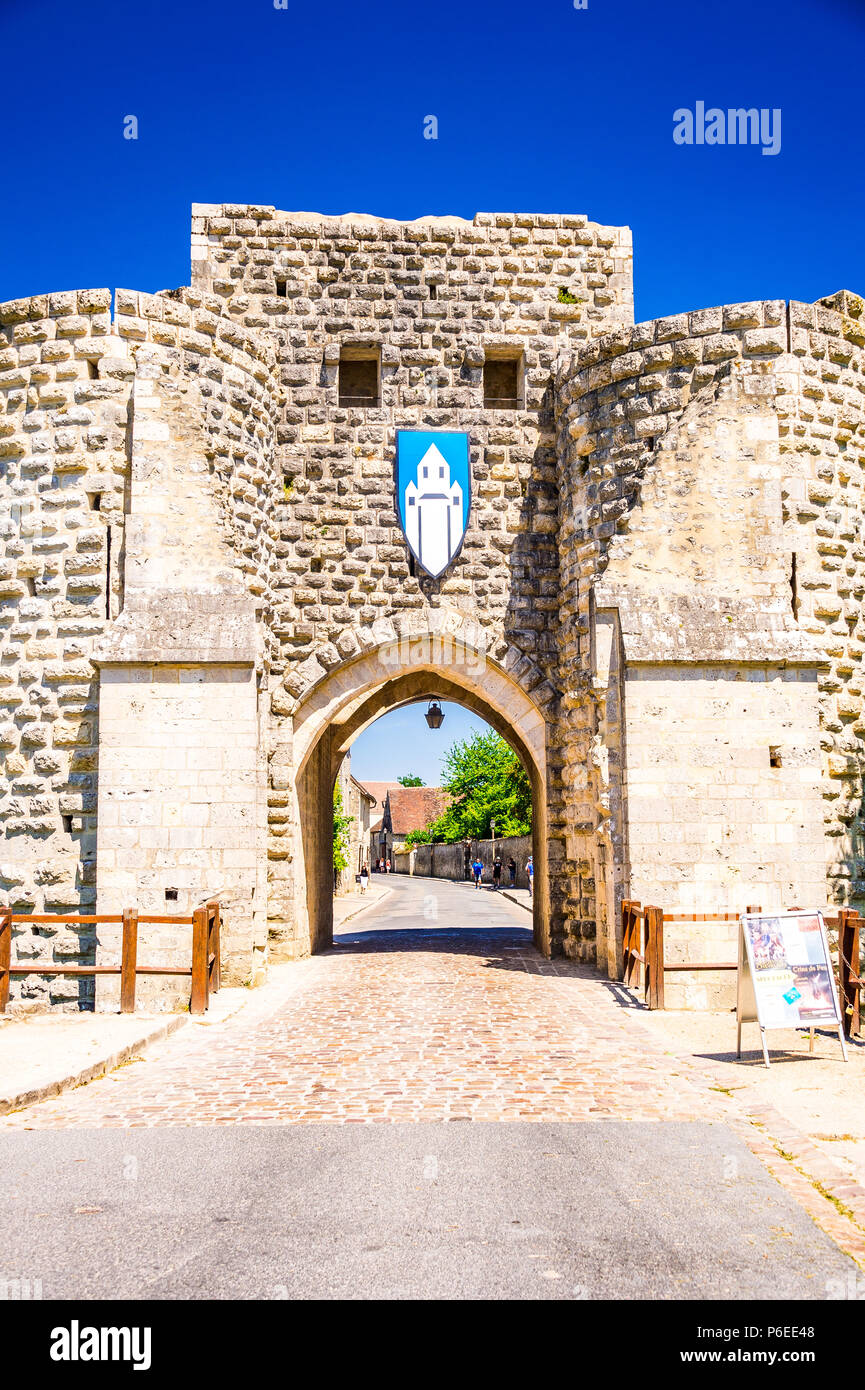 Il medievale cinta fortificata fu costruita nel XIII secolo a Provins, Francia Foto Stock