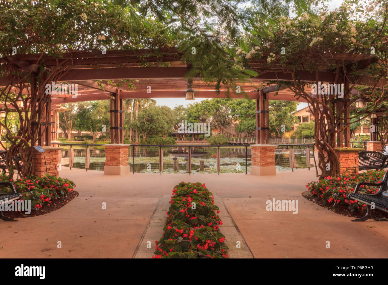 Ingresso del giardino di speranza e di coraggio memorial garden e santuario di Naples, Florida. Foto Stock