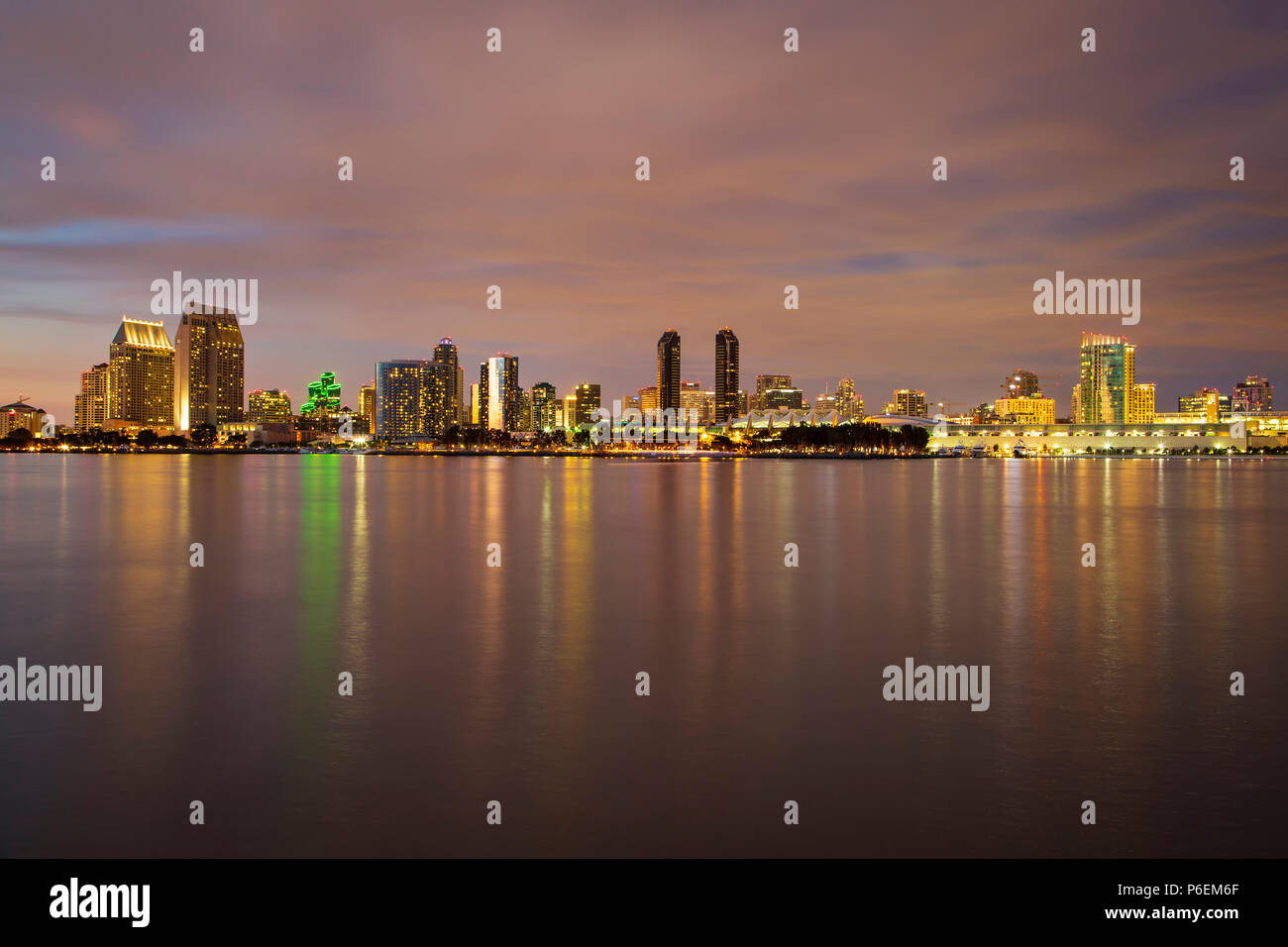 Skyline e la baia di San Diego, San Diego, California USA Foto Stock