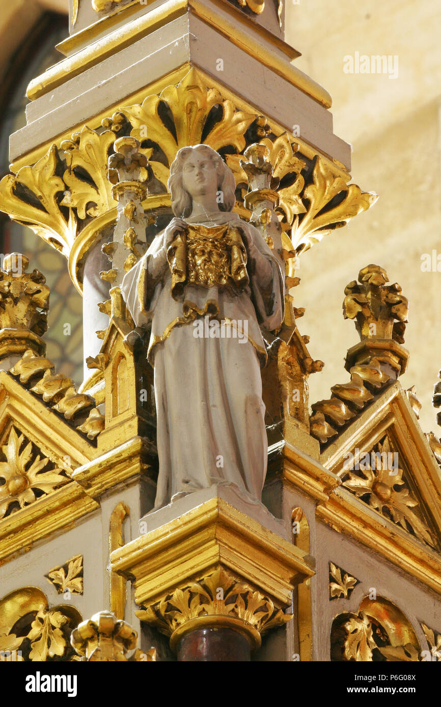 Angelo, statua sull altare principale a Zagabria cattedrale dedicata all Assunzione di Maria Foto Stock