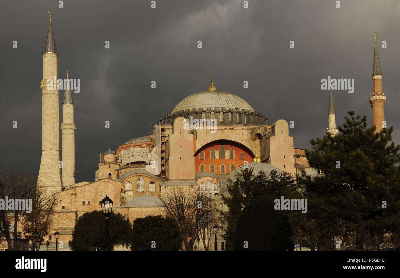 La Turchia. Istanbul. Hagia Sophia. Esterno. Foto Stock