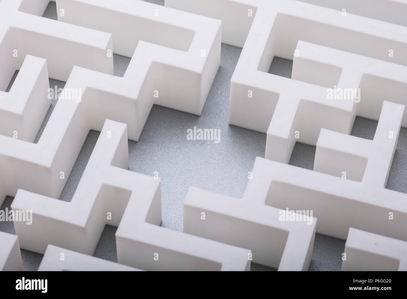 Vista in elevazione di astratta vuoto labirinto bianco Foto Stock