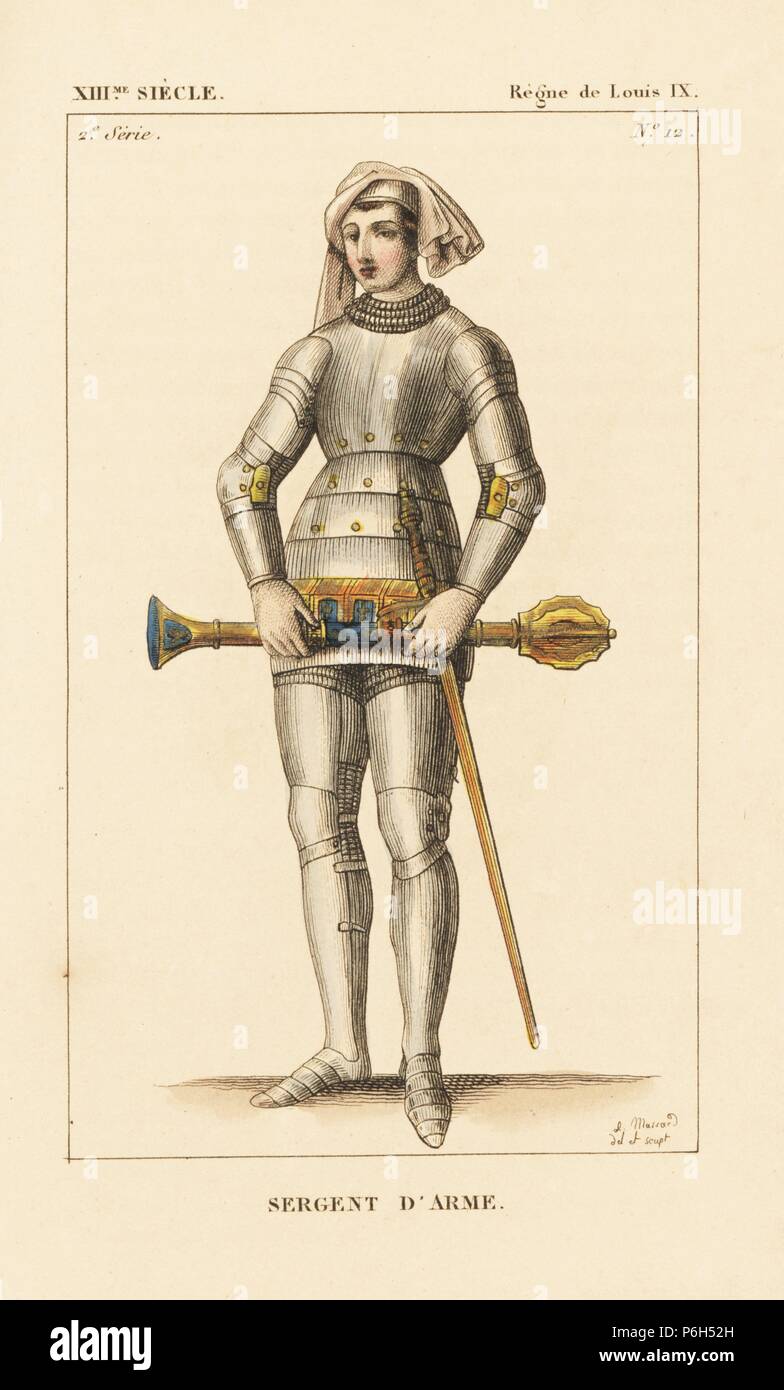 Armi al sergente, royal guard, macis portabandiera del XIII secolo. Quando la guardia del re, egli indossava un abito completo di piastra corazza oltre chainmail e un cabasset o casco con velo. Egli detiene il macis e indossa una spada. Copperplate Handcolored disegnato e inciso da Leopoldo Massard da 'French Costumi da Re Clodoveo ai nostri giorni " Massard, Mifliez, Parigi, 1834. Foto Stock