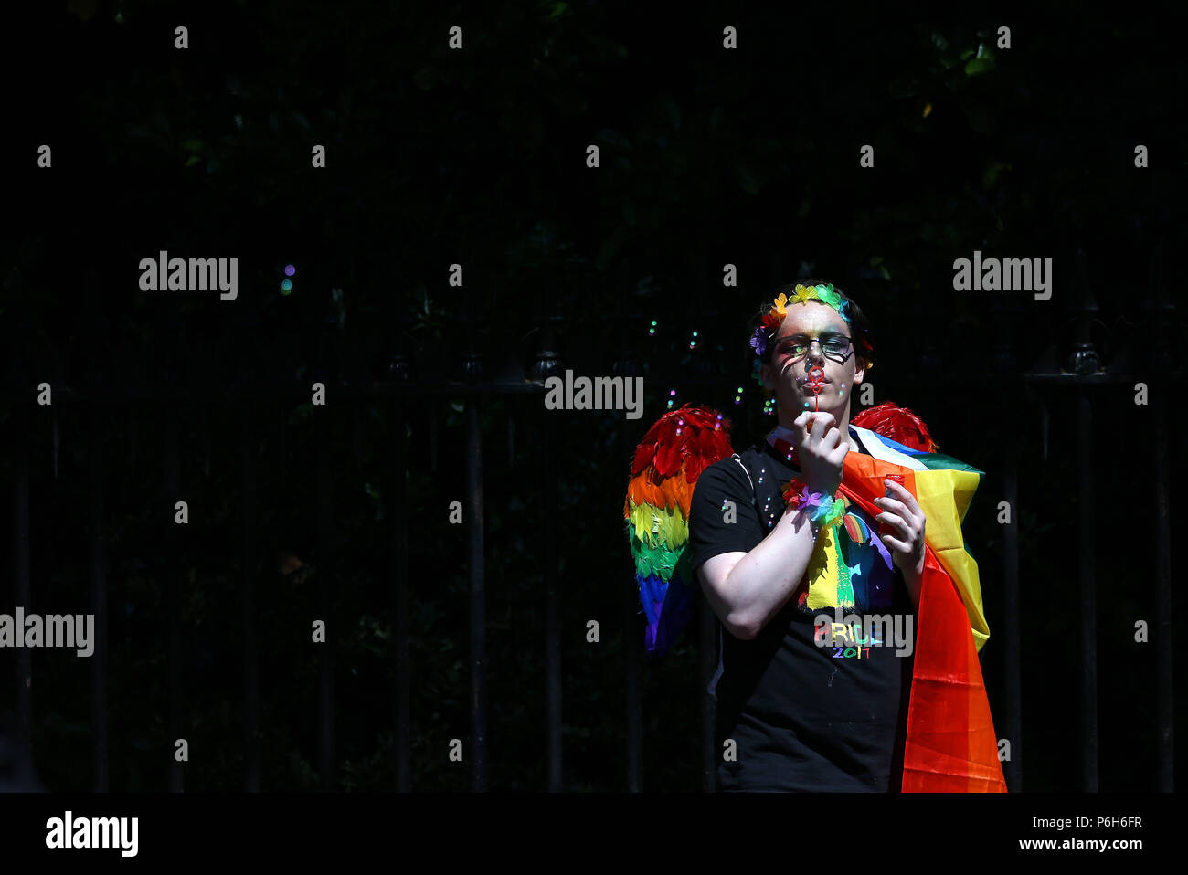 Persone durante il Pride Parade in Dublino. Foto Stock
