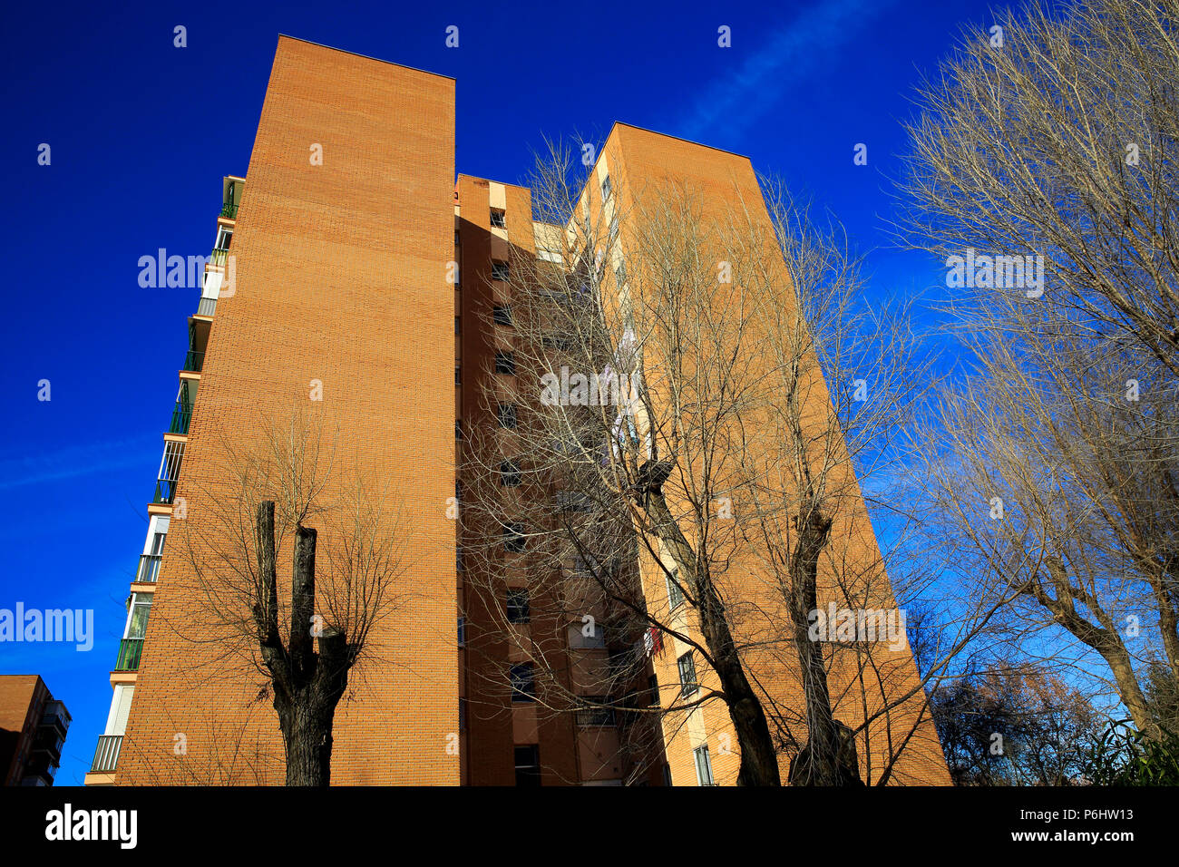 Moderno edificio di appartamenti a Alcala De Henares. Spagna, Europa Foto Stock