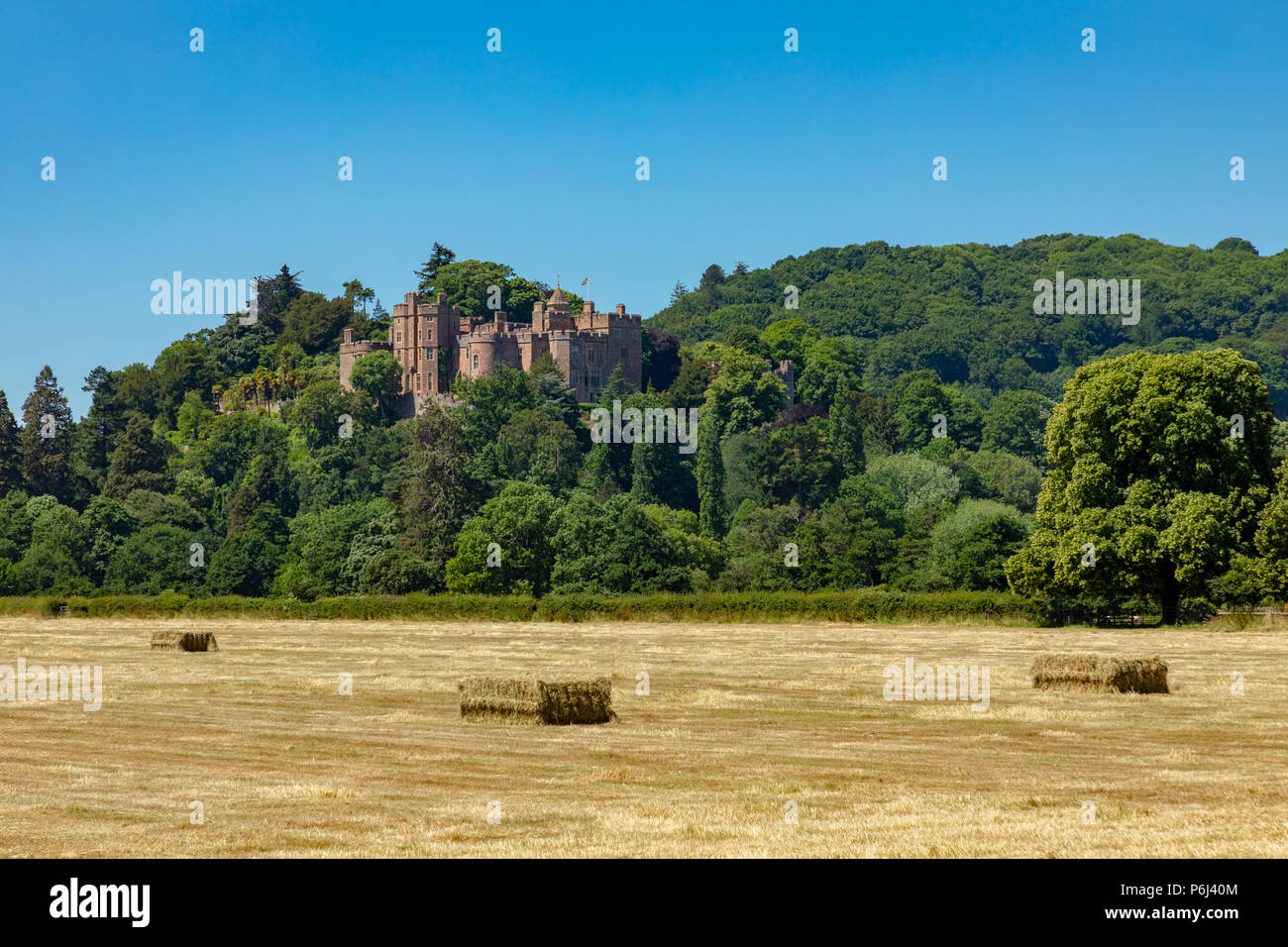 Dunster Somerset Inghilterra Giugno 27, 2018 Vista generale del Castello di Dunster Foto Stock