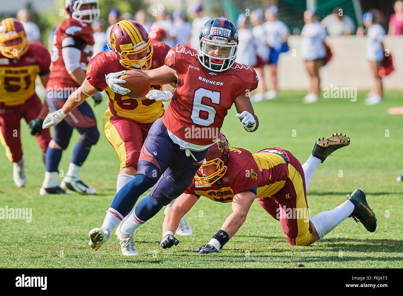 Coira, Svizzera. Il 30 giugno 2018. Erik Rageth durante il football americano Coppa Svizzera-gioco di gioco a Calanda Broncos vs. Winterthur Warriors. Credito: Rolf Simeone/Alamy Live News Foto Stock