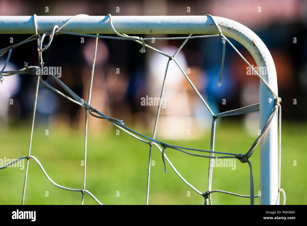 Close up di angolo superiore destro del mini soccer obiettivo net Foto Stock