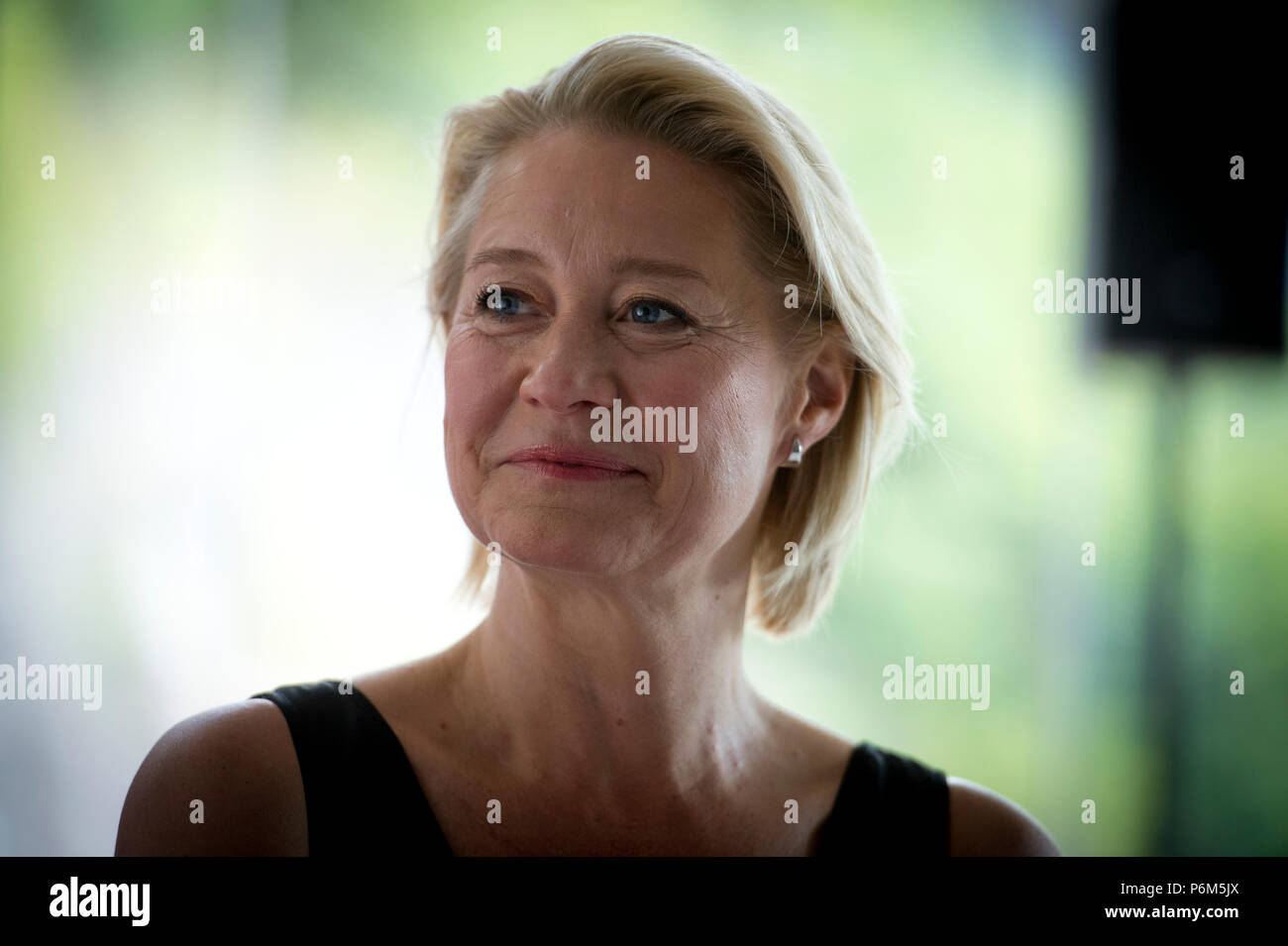 Attrice danese Trine Dyrholm assiste al KVIFF parlare durante la 53d Film Festival Internazionale di Karlovy Vary (KVIFF), nella Repubblica Ceca il 1 luglio 2018. (CTK foto/Katerina Sulova) Foto Stock