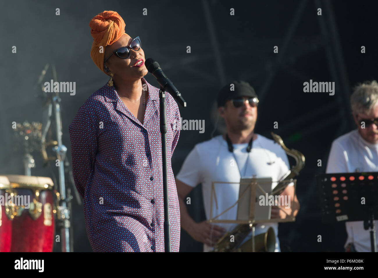 Glasgow, Scotland, Regno Unito. 1 Luglio, 2018. Emeli sandé in concerto al Fiesta x Festival di piegatura, Credito: Stuart Westwood/Alamy Live News Foto Stock