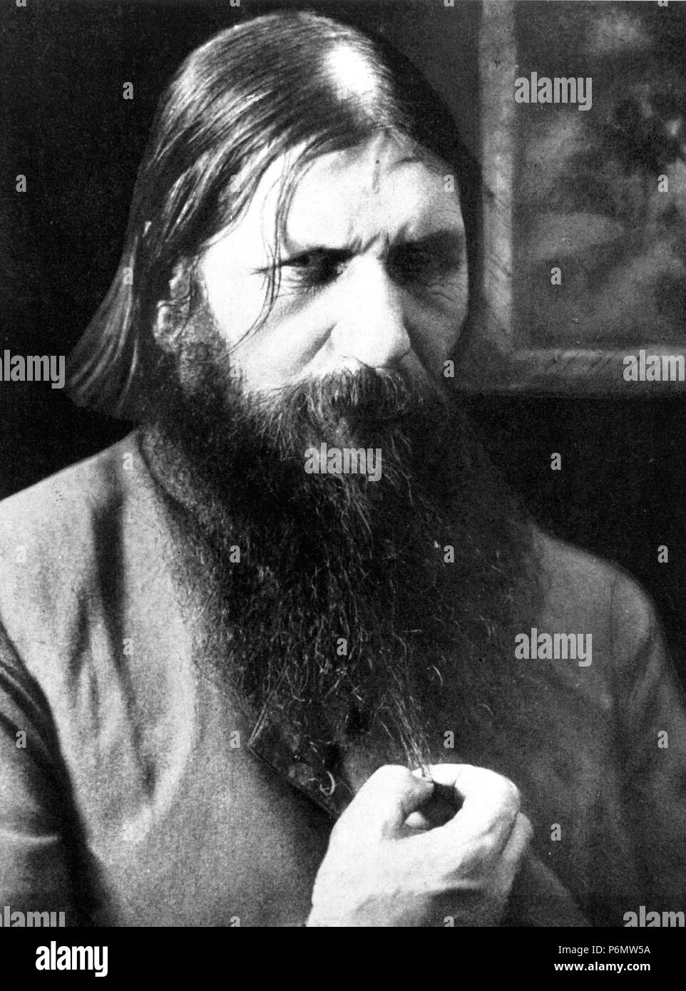Rasputin, la strana forza magnetica di analfabeta contadino siberiano giaceva nel potere ipnotico dei suoi occhi. Foto Stock