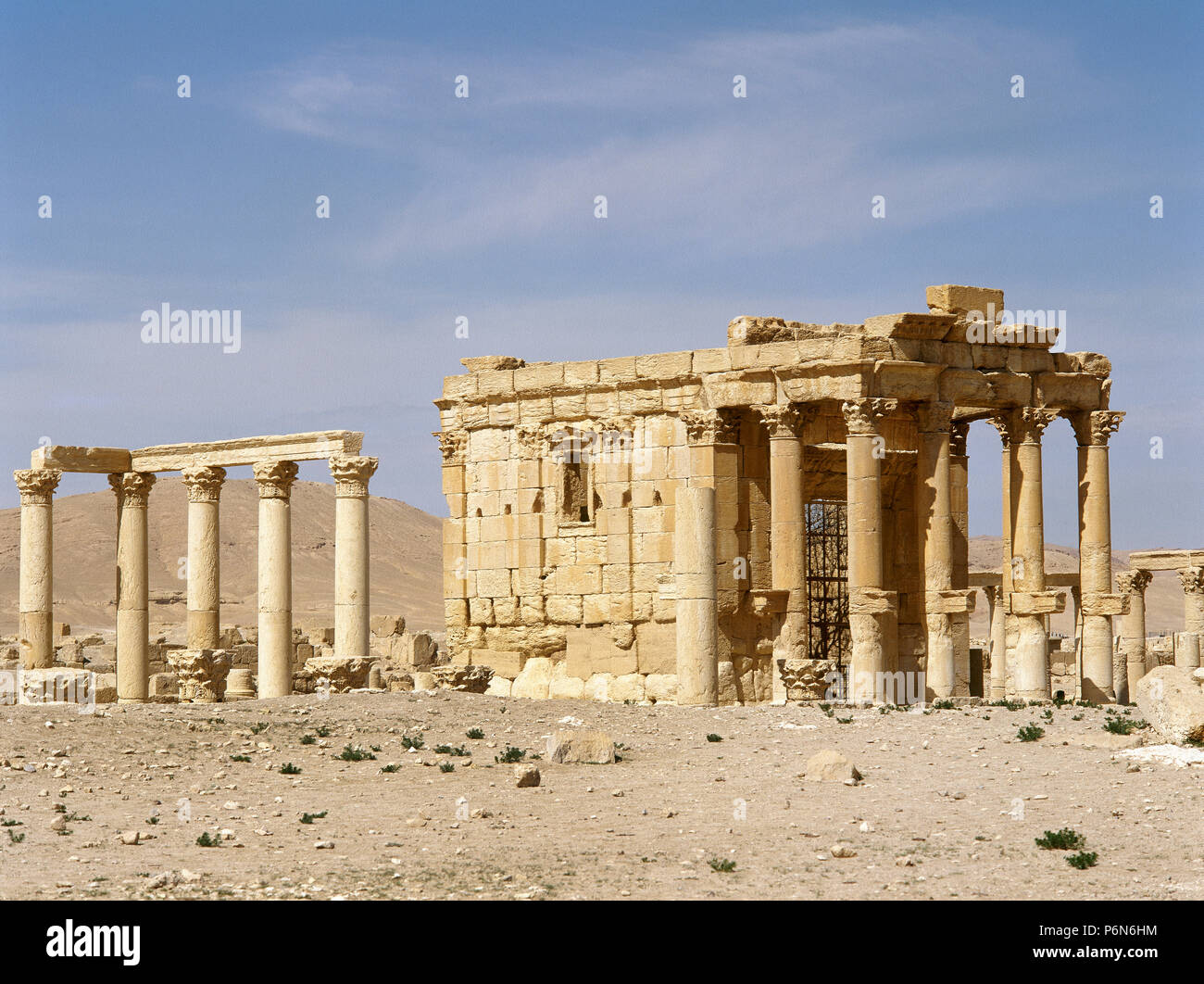 La Siria. Palmyra. Tempio di Baalshamin, dedicato ai Cananei sky divinità Baalshamin. Il tempio della prima fase risale alla fine del II secolo A.C. Il tempio fu sostanzialmente ricostruita nel 131 d.c. Nel V secolo d.c. fu convertito in una chiesa. È stata demolita nel 2015 da uno Stato islamico durante il siriano guerra civile. Foto Stock