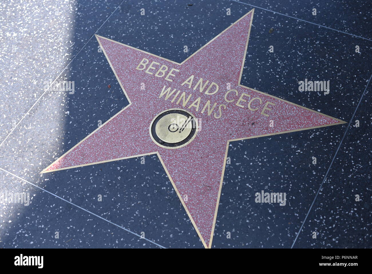HOLLYWOOD, CA - 29 Giugno: Bebe e Cece Winans stella sulla Hollywood Walk of Fame in Hollywood, la California il 29 giugno 2018. Foto Stock