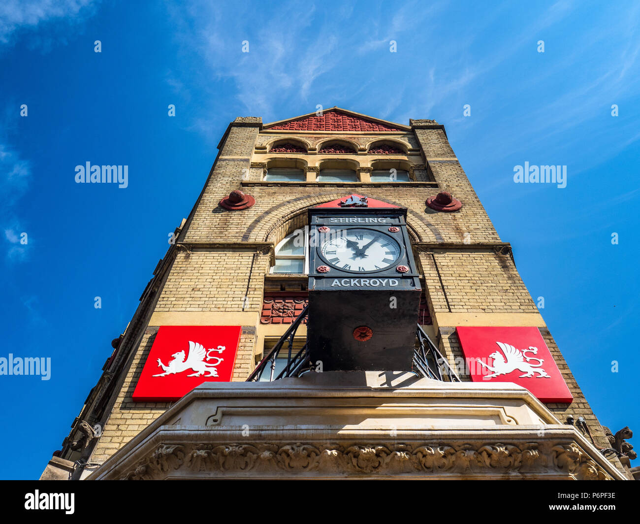 Stirling Ackroyd Estate Agents Shoreditch su Great Eastern Street. Agenzia immobiliare di Londra. Foto Stock