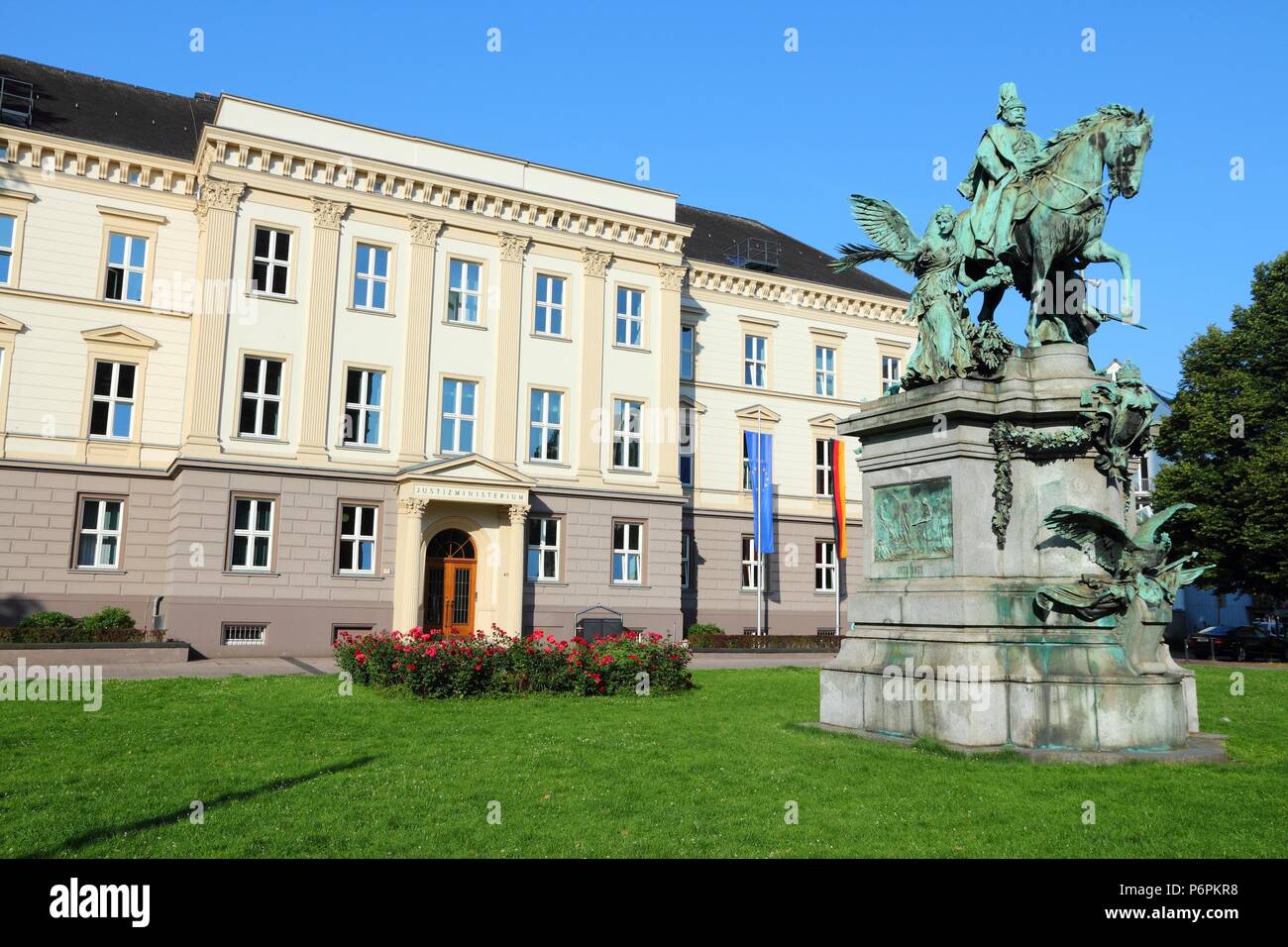 Dusseldorf - città della Renania settentrionale-Vestfalia regione della Germania. Ministero della Giustizia del Land Renania settentrionale-Vestfalia. Foto Stock