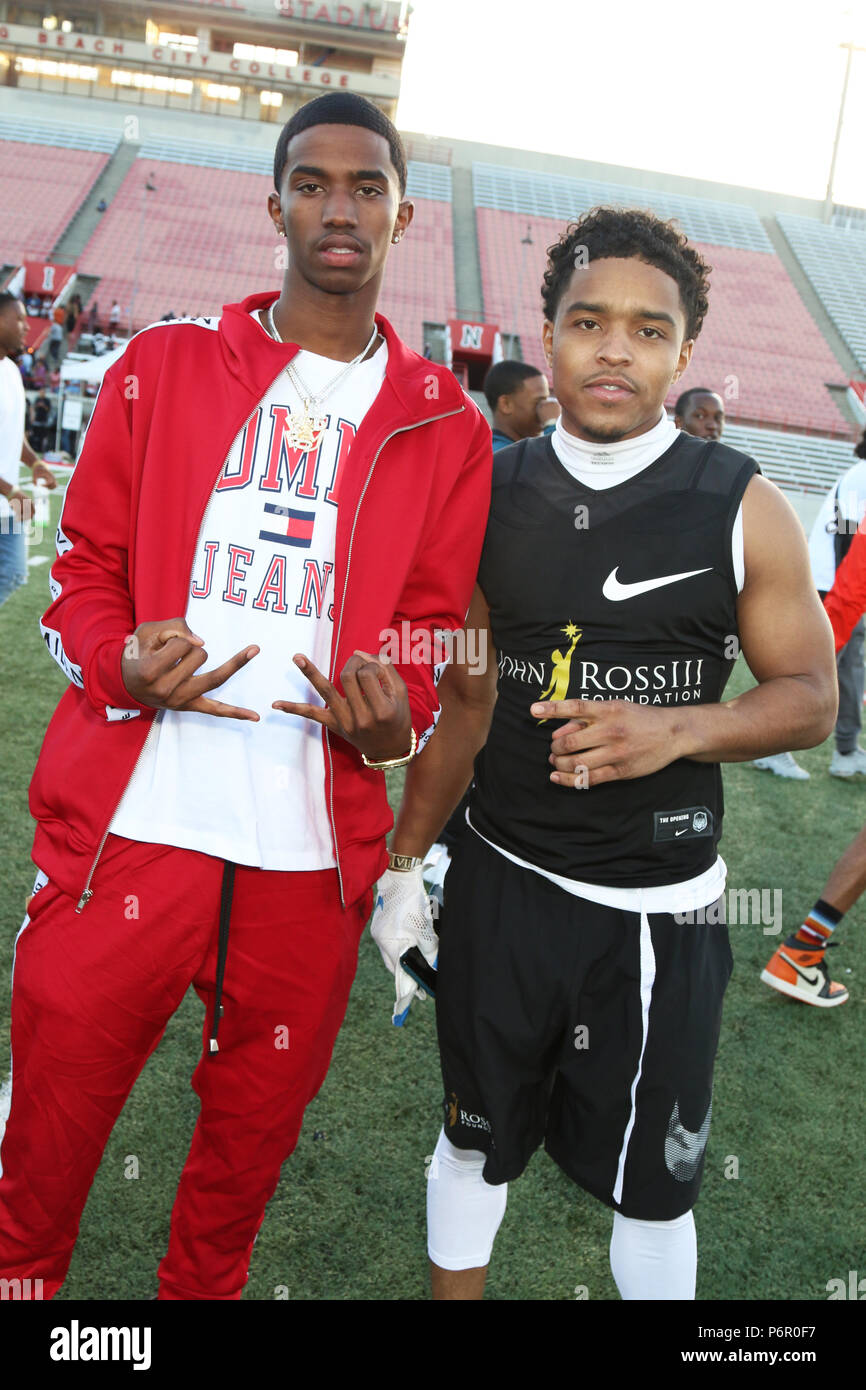 Long Beach, CA. Il 30 giugno, 2018. Christian & Justin pettini frequentare il J. Ross celebrità del gioco del calcio, Giugno 30, 2018 a Veterans Memorial Stadium a Long Beach, California. Credito: Walik Goshom/Mediapunch/Alamy Live News Foto Stock