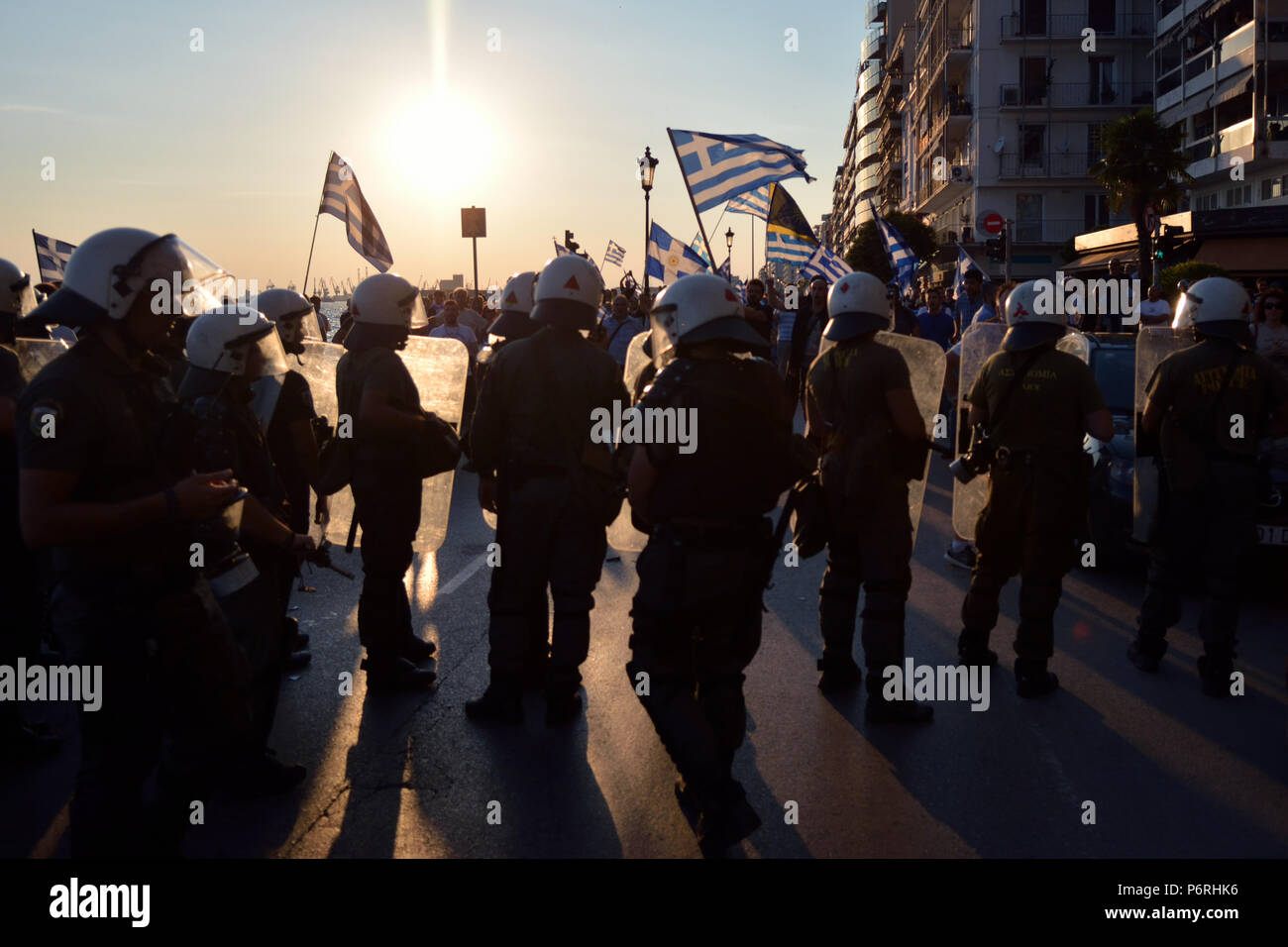 Manifestazione contro l'accordo tra la Grecia e l'ex Repubblica iugoslava di Macedonia (F.Y.R.O.M.) per risolvere una controversia di F.Y.R.O.M il nome. (Foto di Achilleas Pagourtzis / Pacific Stampa) Foto Stock