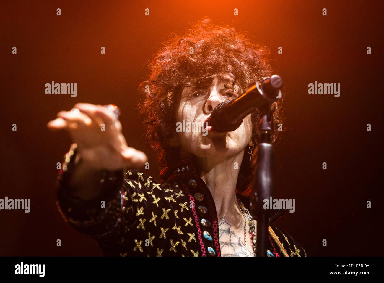 Torino, Italia. Il 29 giugno, 2018. Cantante americana Laura Pergolizzi, aka LP eseguire su Stupinigi Parco Sonic stage. Credito: Corrado Iorfida/Pacific Press/Alamy Live News Foto Stock