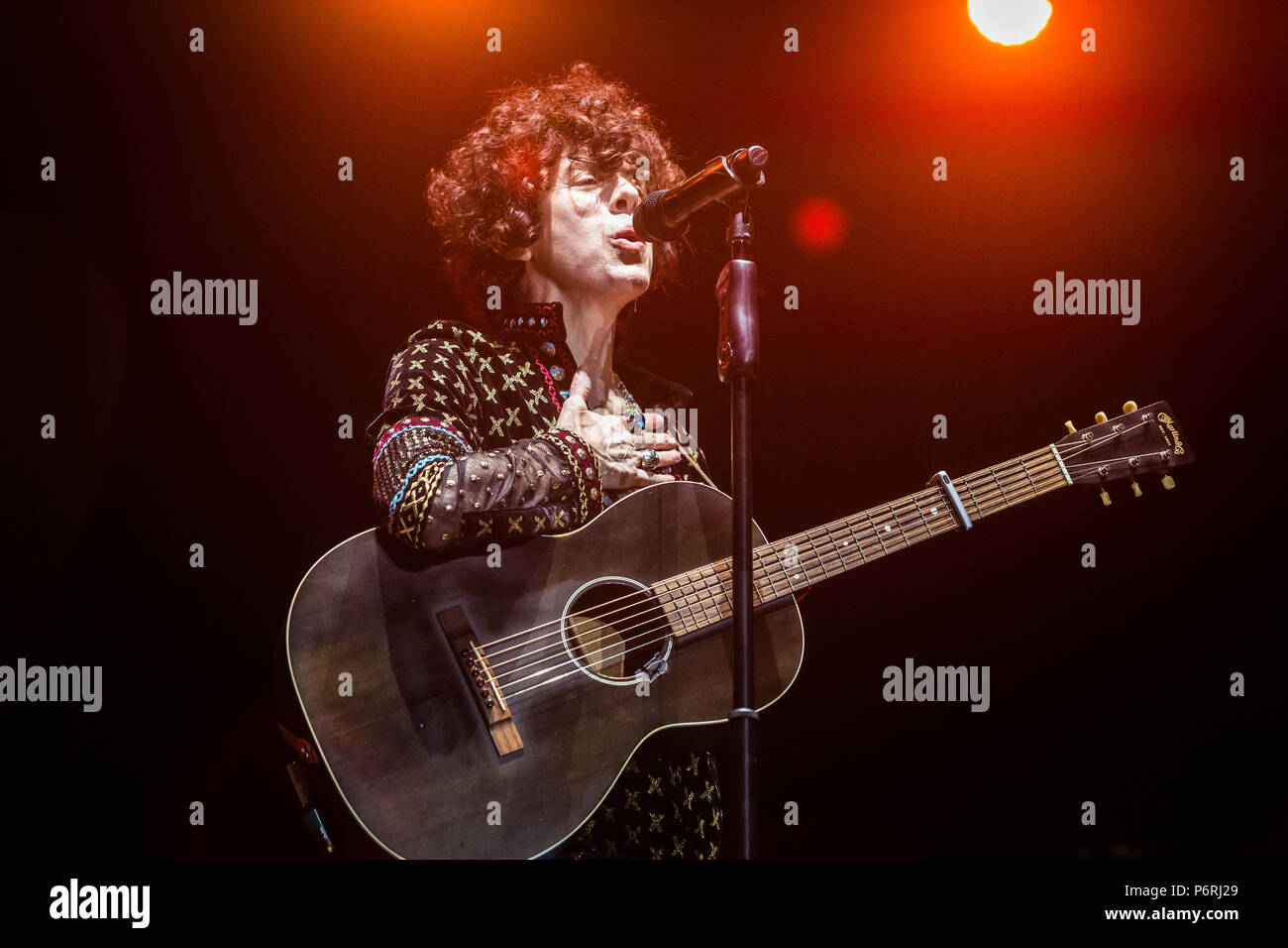 Torino, Italia. Il 29 giugno, 2018. Cantante americana Laura Pergolizzi, aka LP eseguire su Stupinigi Parco Sonic stage. Credito: Corrado Iorfida/Pacific Press/Alamy Live News Foto Stock