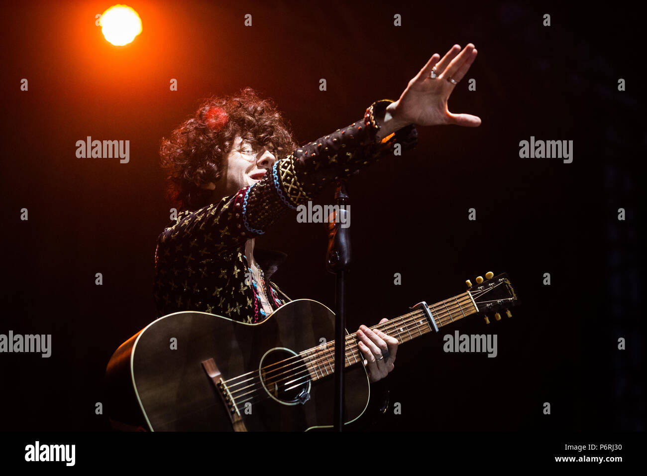Torino, Italia. Il 29 giugno, 2018. Cantante americana Laura Pergolizzi, aka LP eseguire su Stupinigi Parco Sonic stage. Credito: Corrado Iorfida/Pacific Press/Alamy Live News Foto Stock