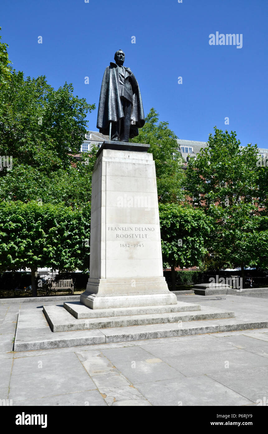 Una statua di ex presidente degli Stati Uniti Franklin Delano Roosevelt in Grosvenor Square, Mayfair, Londra Foto Stock