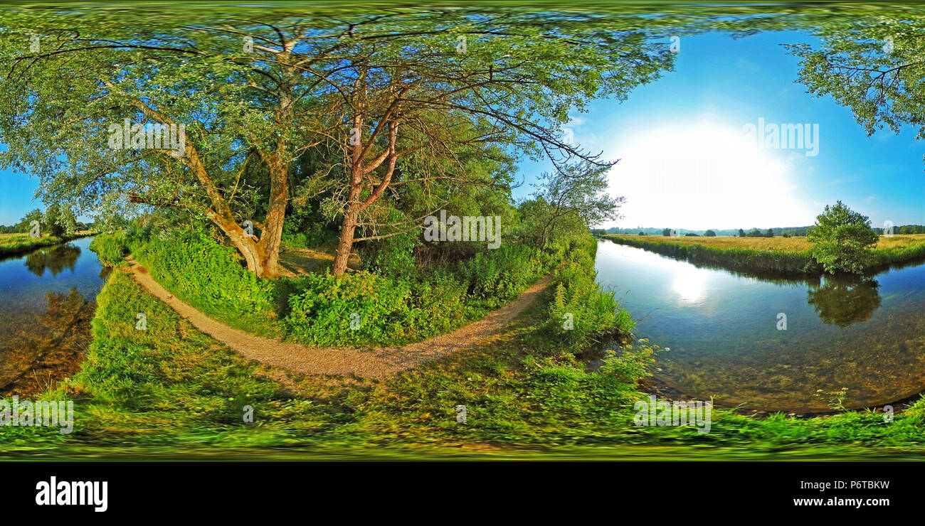 Fiume Itchen modo di navigazione, Brambridge. Hampshire Inghilterra. 360 sferica (equirettangolare) panorama Foto Stock