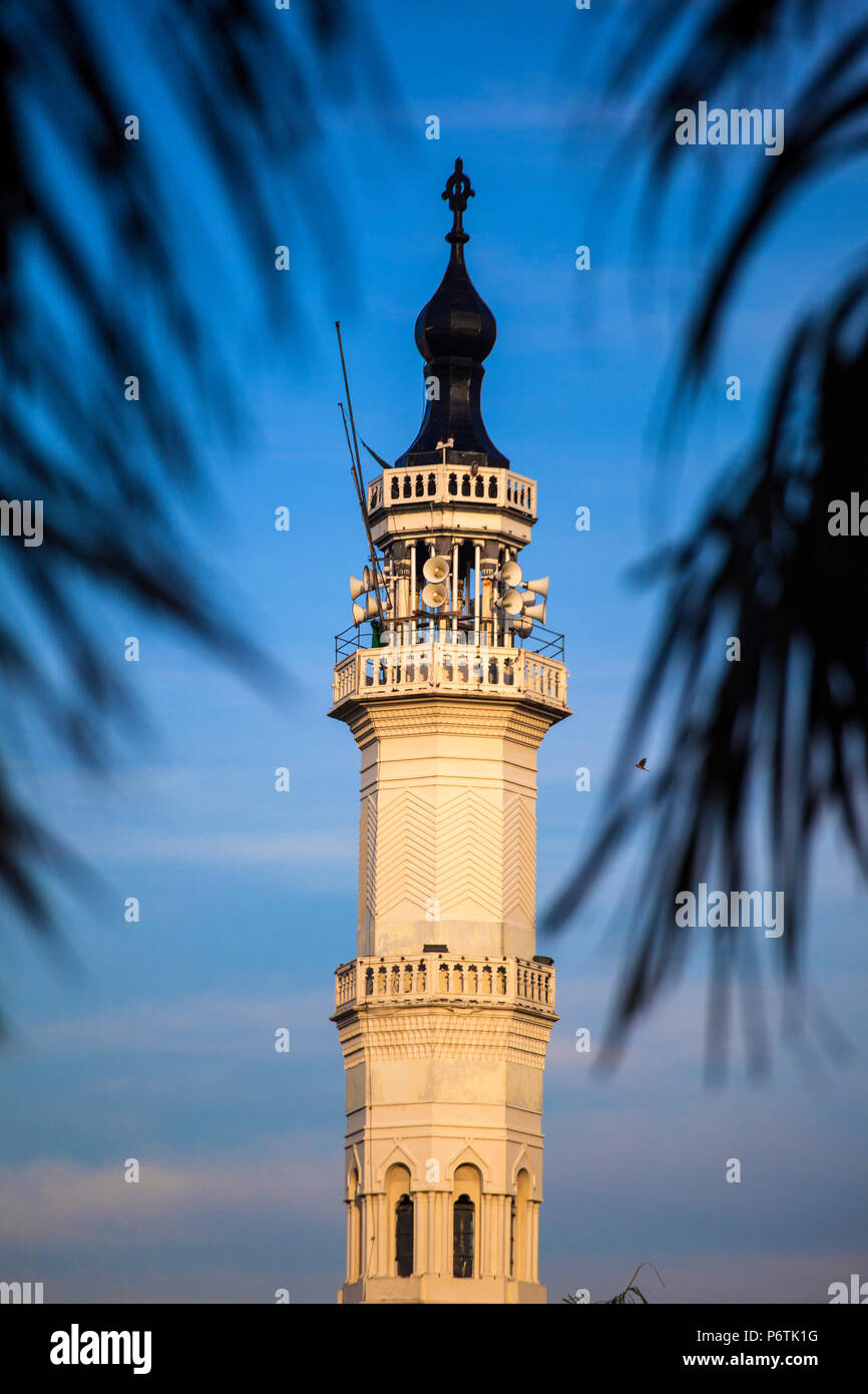 Indonesia, Sumatra, Medan, Minareto della Grande Moschea Foto Stock