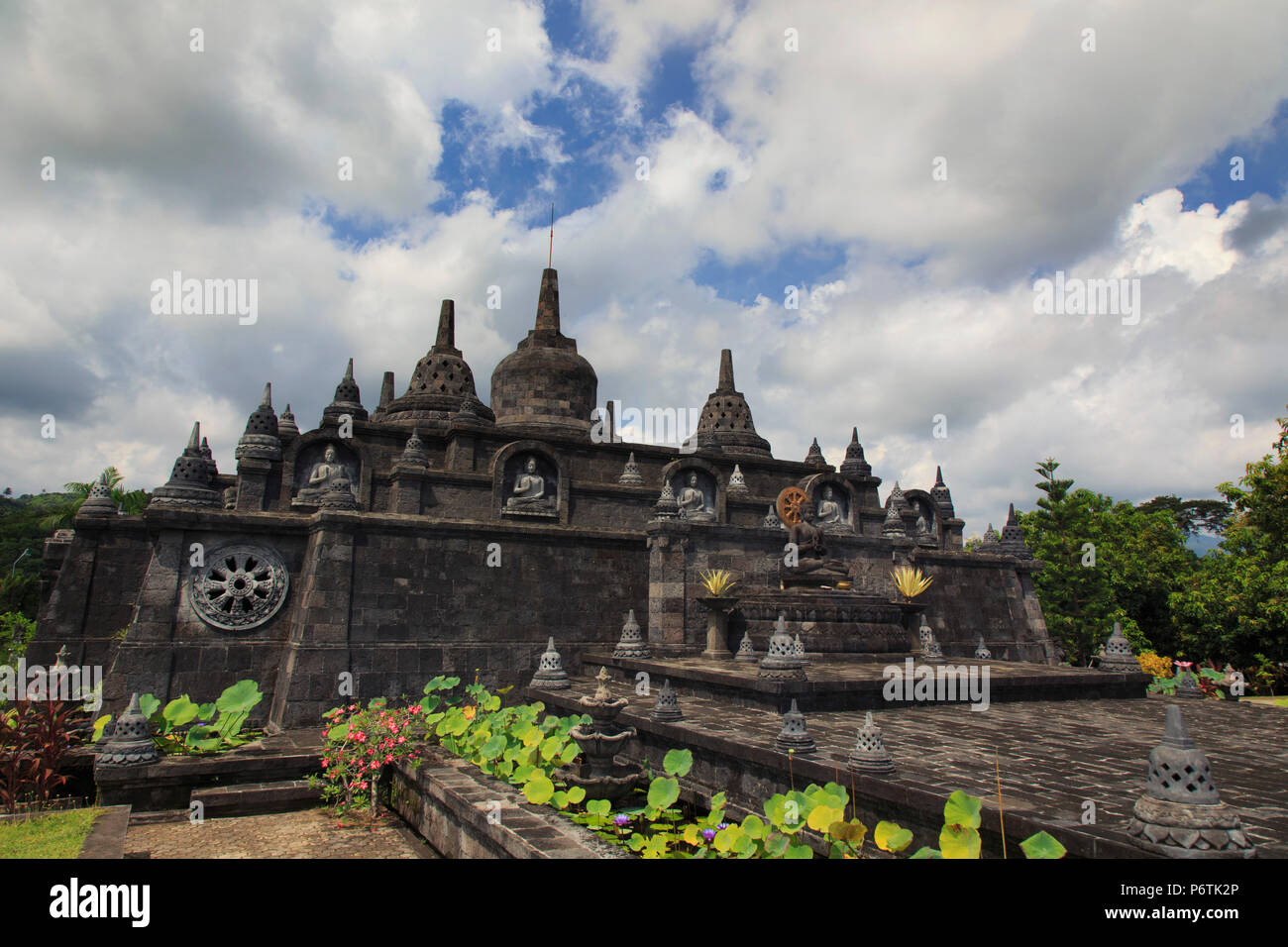Indonesia, Bali, costa Nord, Panjar, Vihara Brahama Arama tempio buddista, il più importante di Bali Foto Stock