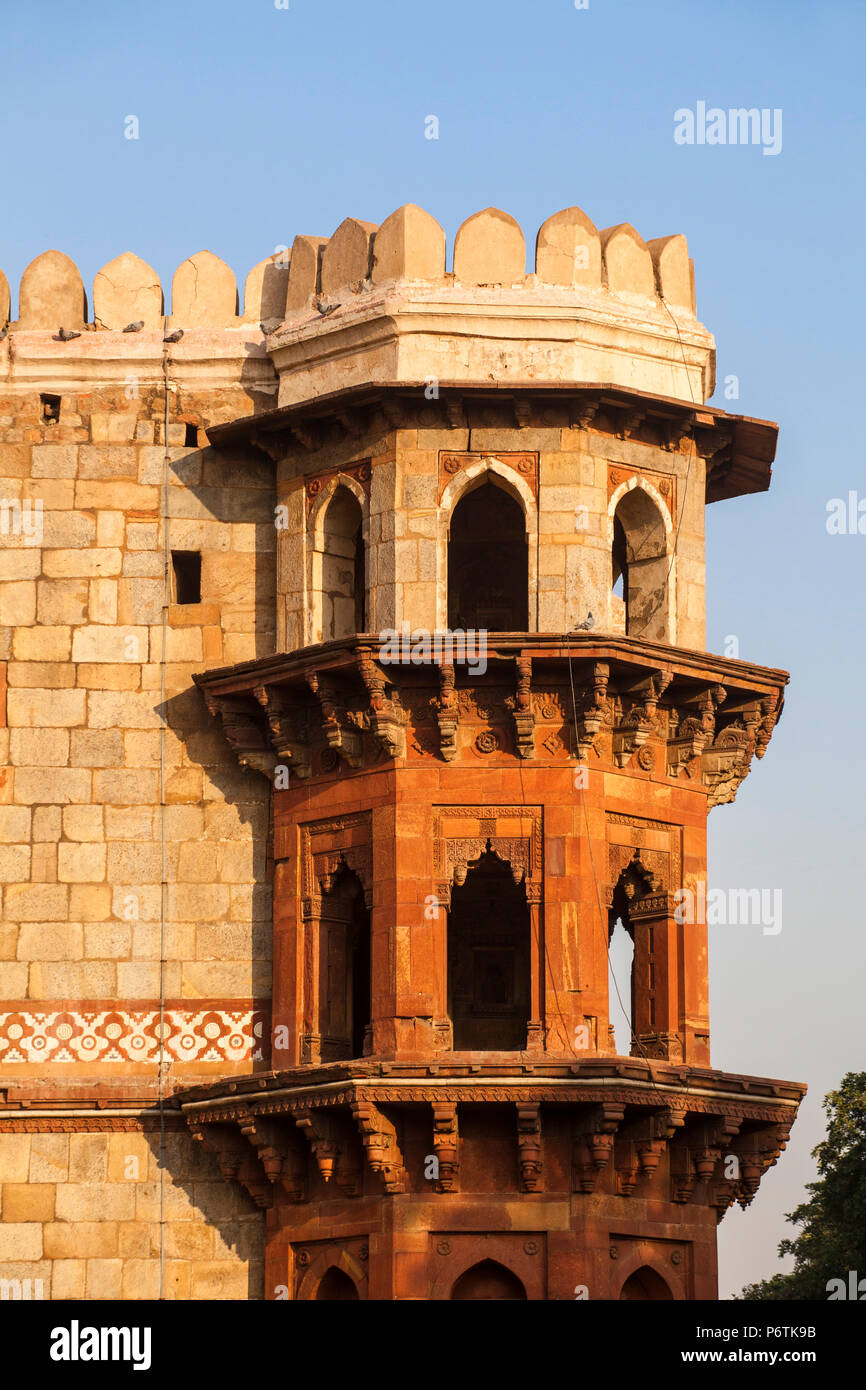 India, Delhi, Purana Quila - Old Fort, Qila-e-Kutiha moschea costruita da Sher Shah Foto Stock