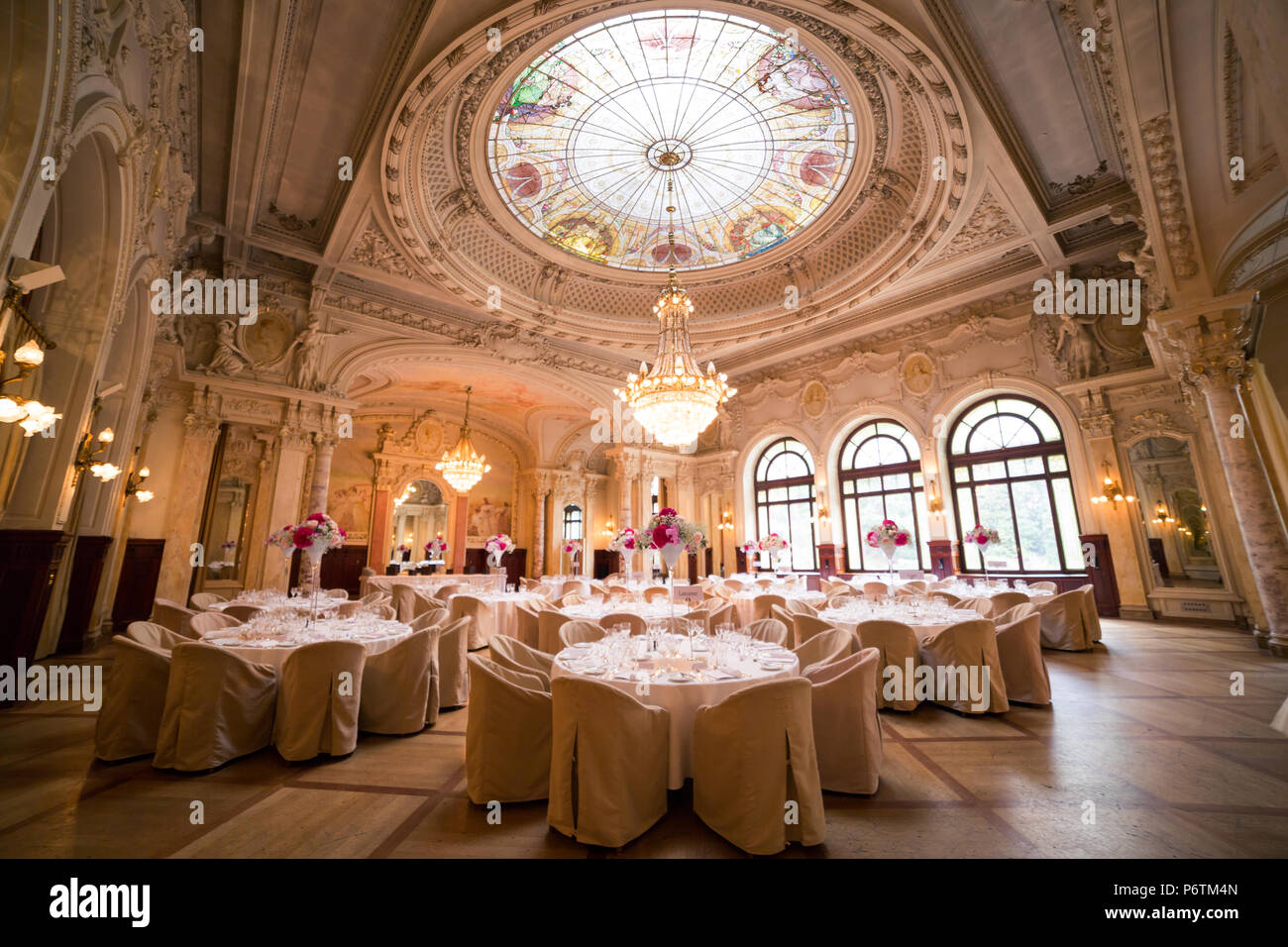 Lo stile rinascimentale lussuosa Sala Banchetti Foto Stock