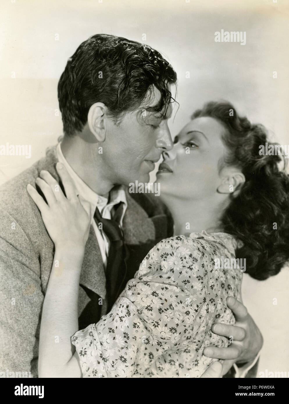 Attori Philip Dorn e Jean Sullivan nel film fuga nel deserto, 1945 Foto Stock
