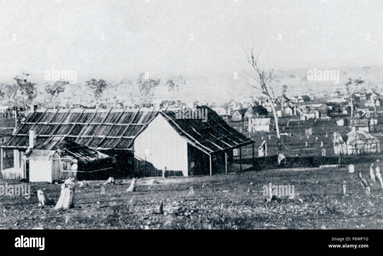 Gulgong è una città della corsa all'oro del XIX secolo situata nelle Tablelands centrali dello stato australiano del nuovo Galles del Sud. Immagine dei campi d'oro nel 1873. Foto Stock