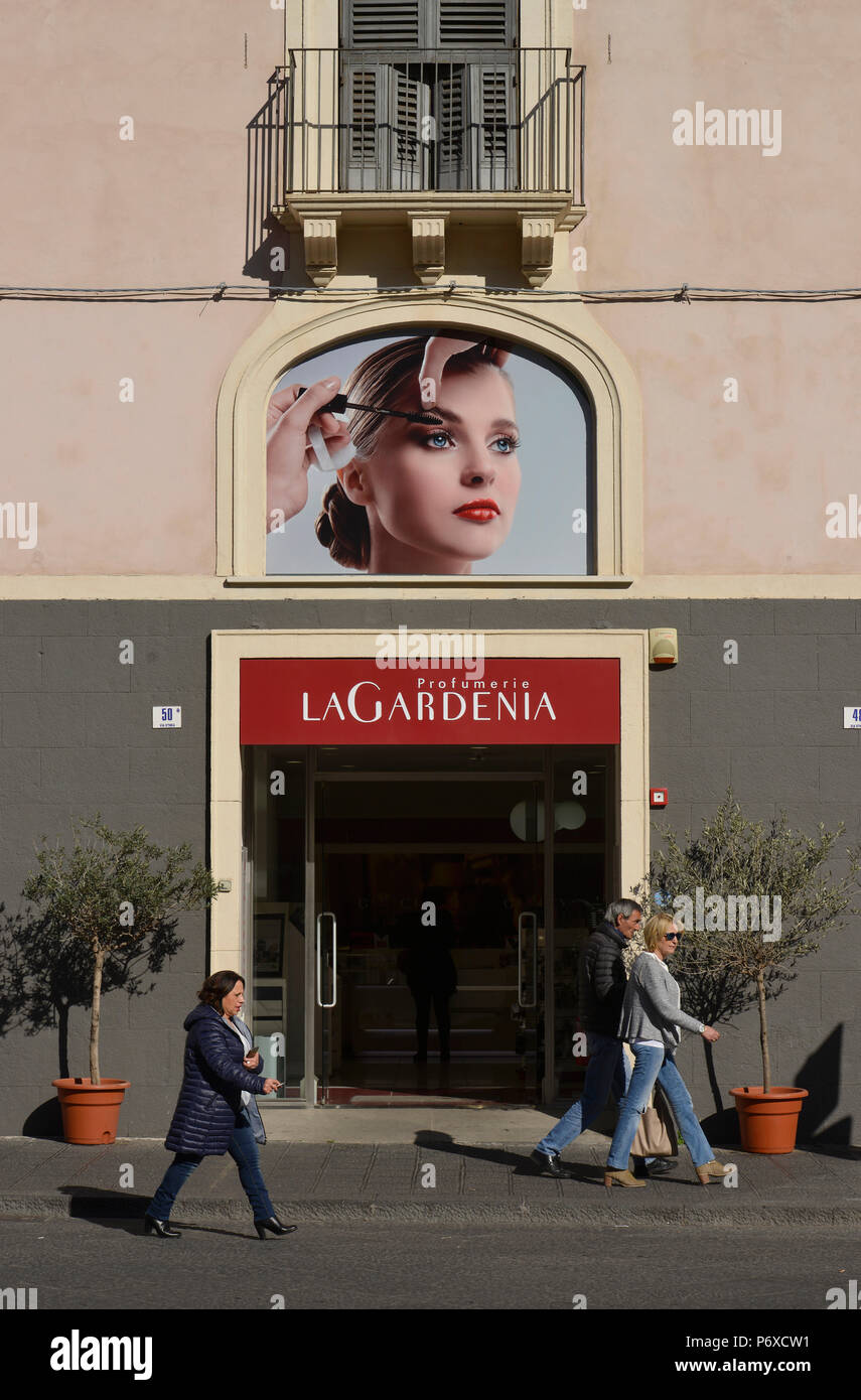 Kosmetik, Via Etna, Catania, Sizilien, Italien Foto Stock