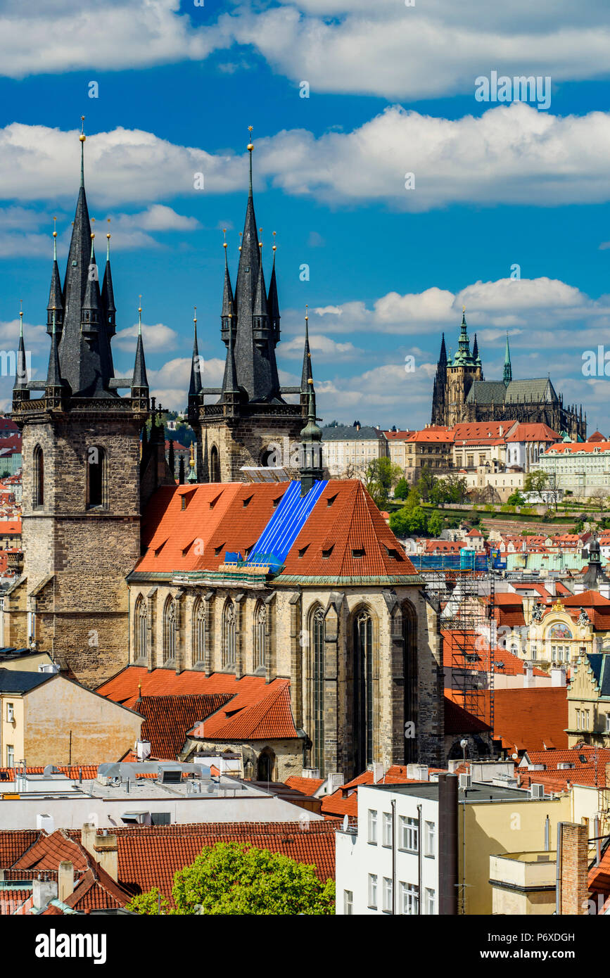 Città vecchia skyline, Praga, Boemia, Repubblica Ceca Foto Stock