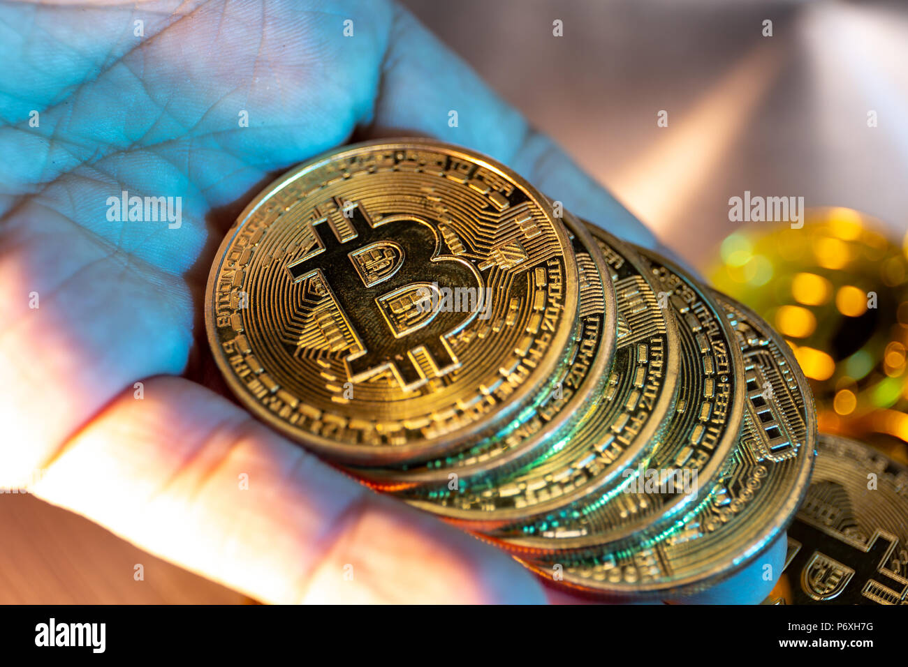 Bitcoin close up. Bit fisico moneta. Valuta digitale Foto Stock