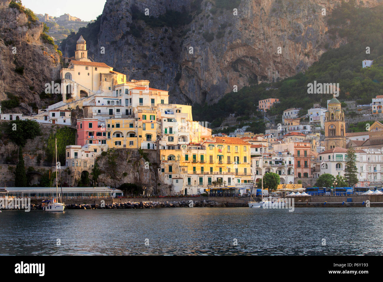 L'Italia, Campania, Costiera Amalfitana, Costiera Amalfitana. La città di Amalfi. Foto Stock