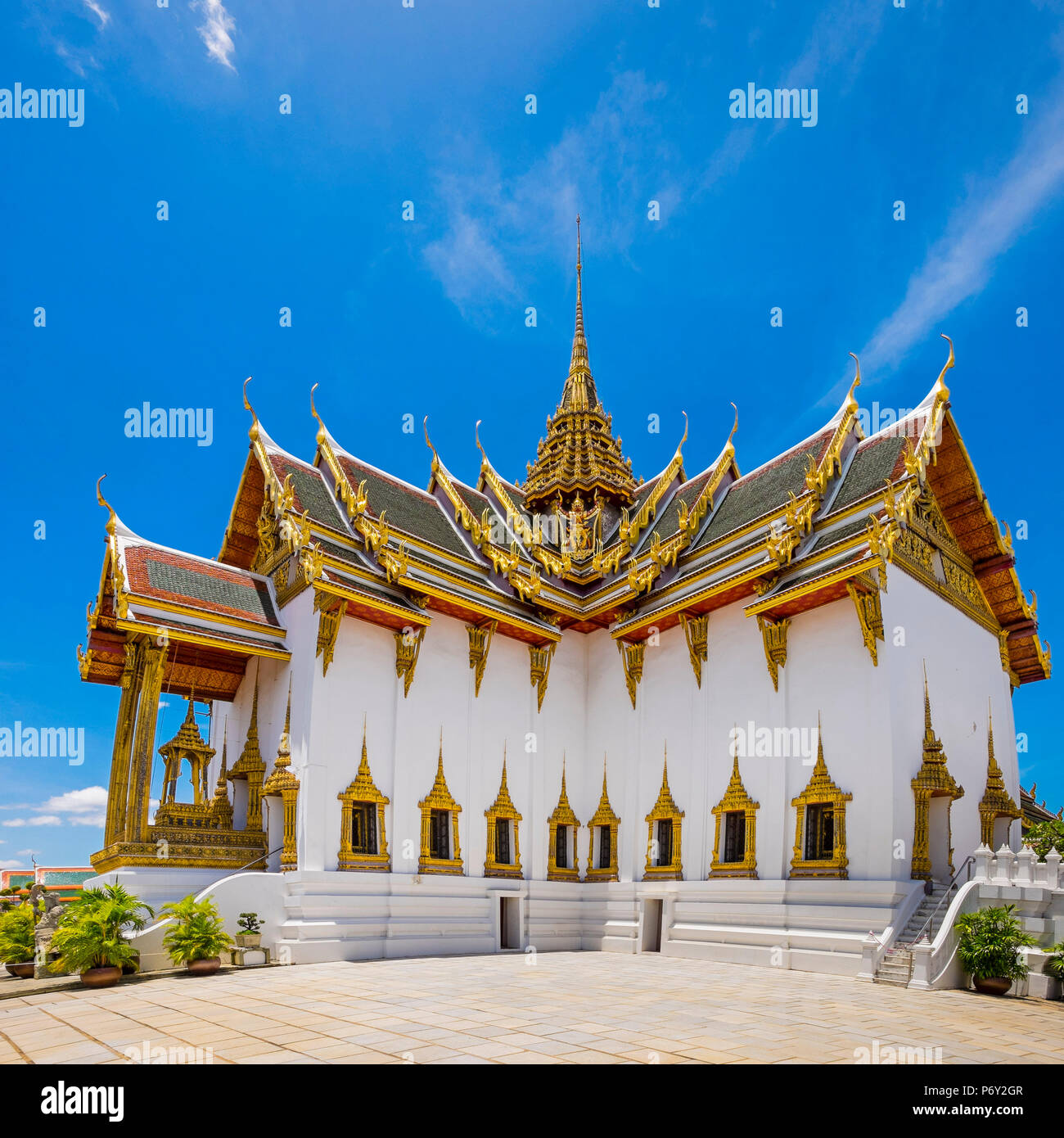 Phra Thinang Dusit Maha Prasat trono hall presso il Grand Palace complesso, Bangkok, Thailandia Foto Stock