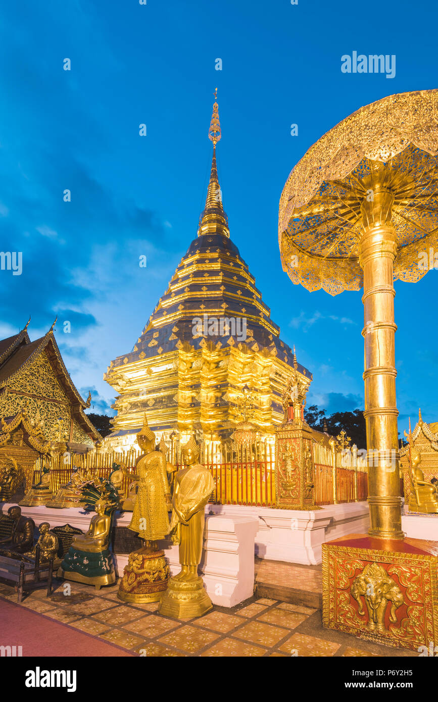Wat Phrathat Doi Suthep, Chiang Mai, Thailandia. Foto Stock