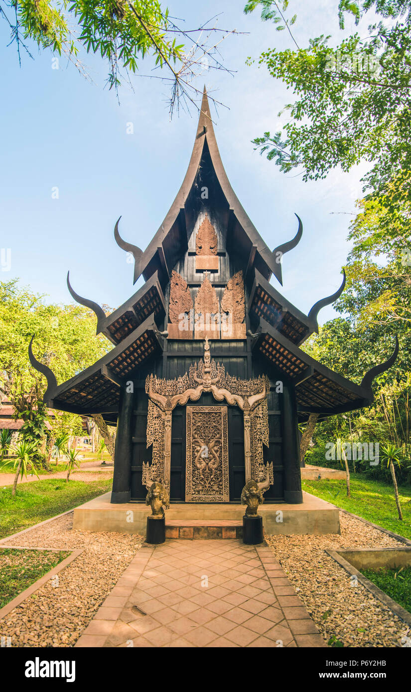 Baan Dam (il nero della casa), Chiang Rai, Thailandia. Una creazione unica dell'artista tailandese Thawan Duchanee. Foto Stock