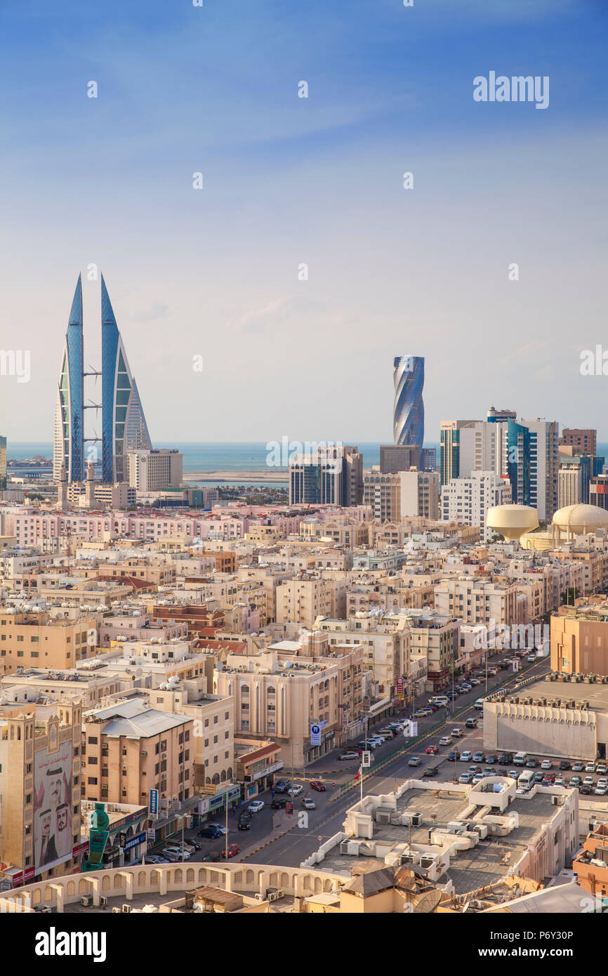 Il Bahrain, Manama, vista dello skyline della città Foto Stock