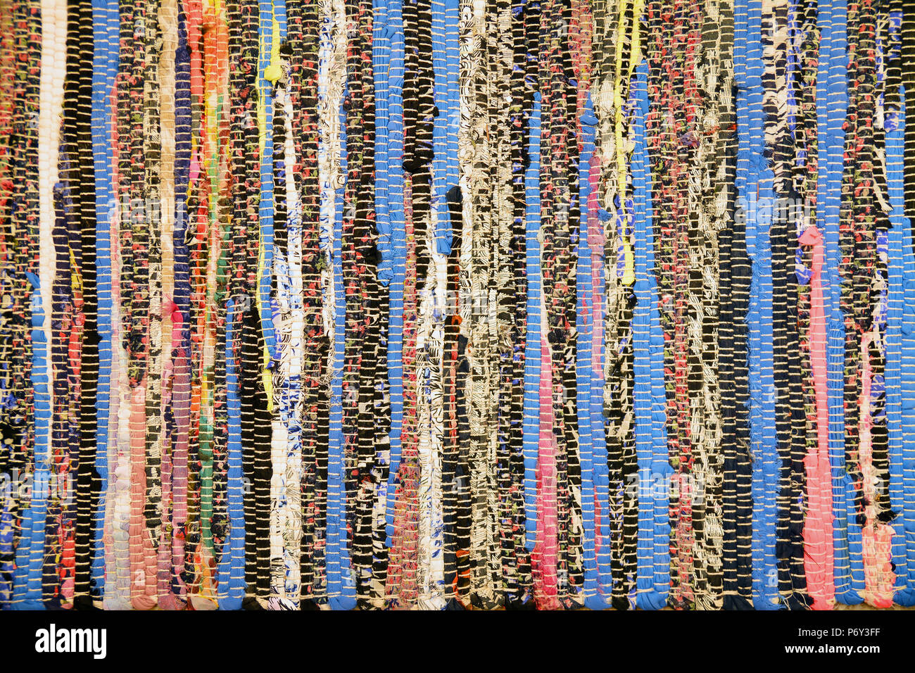 Texture di sfondo di un rumeno tradizionale tessuto tessuto Foto Stock