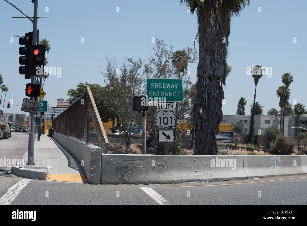 Los Angeles, Stati Uniti d'America - 29 Giugno: casuale non identificato le persone nelle strade del centro cittadino di Los Angeles, CA il 29 giugno 2018. Foto Stock