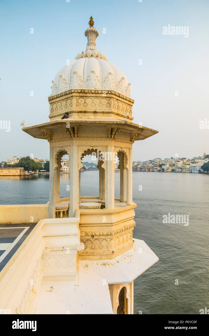Taj Lake Palace, Lago Pichola, Udaipur, Rajasthan, India Foto Stock