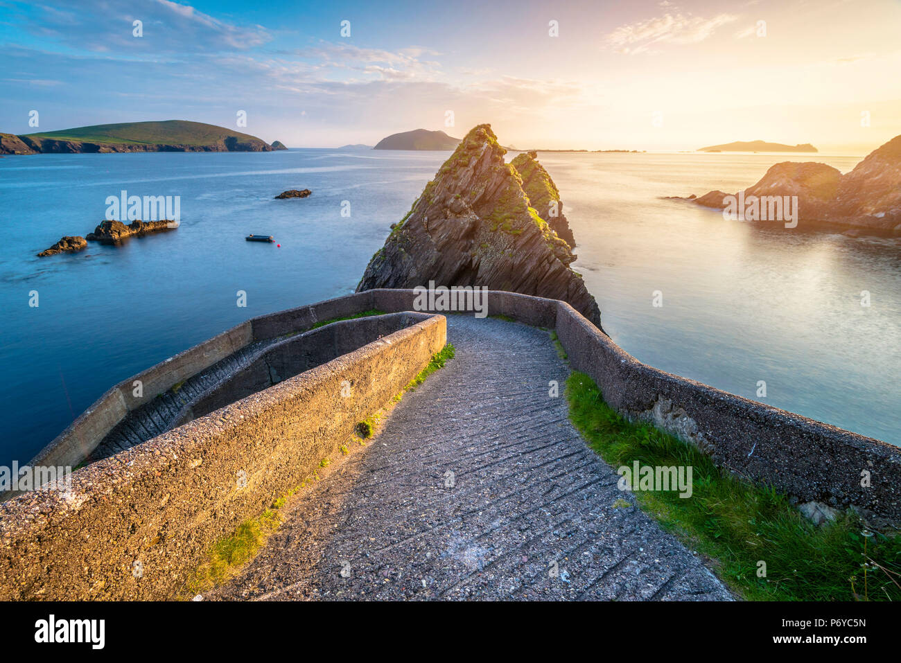 A Dunquin pier (DÃºn Chaoin), la penisola di Dingle, nella contea di Kerry, provincia di Munster, Irlanda, Europa. Foto Stock